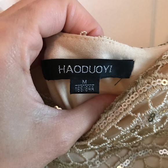 NWOT Gold Sequin dress - Picture 4 of 7